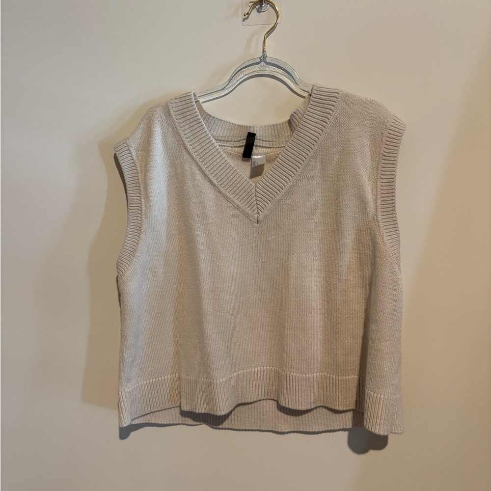 Cream Sleeveless Knit Sweater Vest